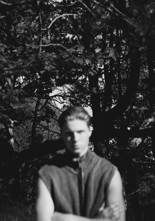Life & portrait image 7